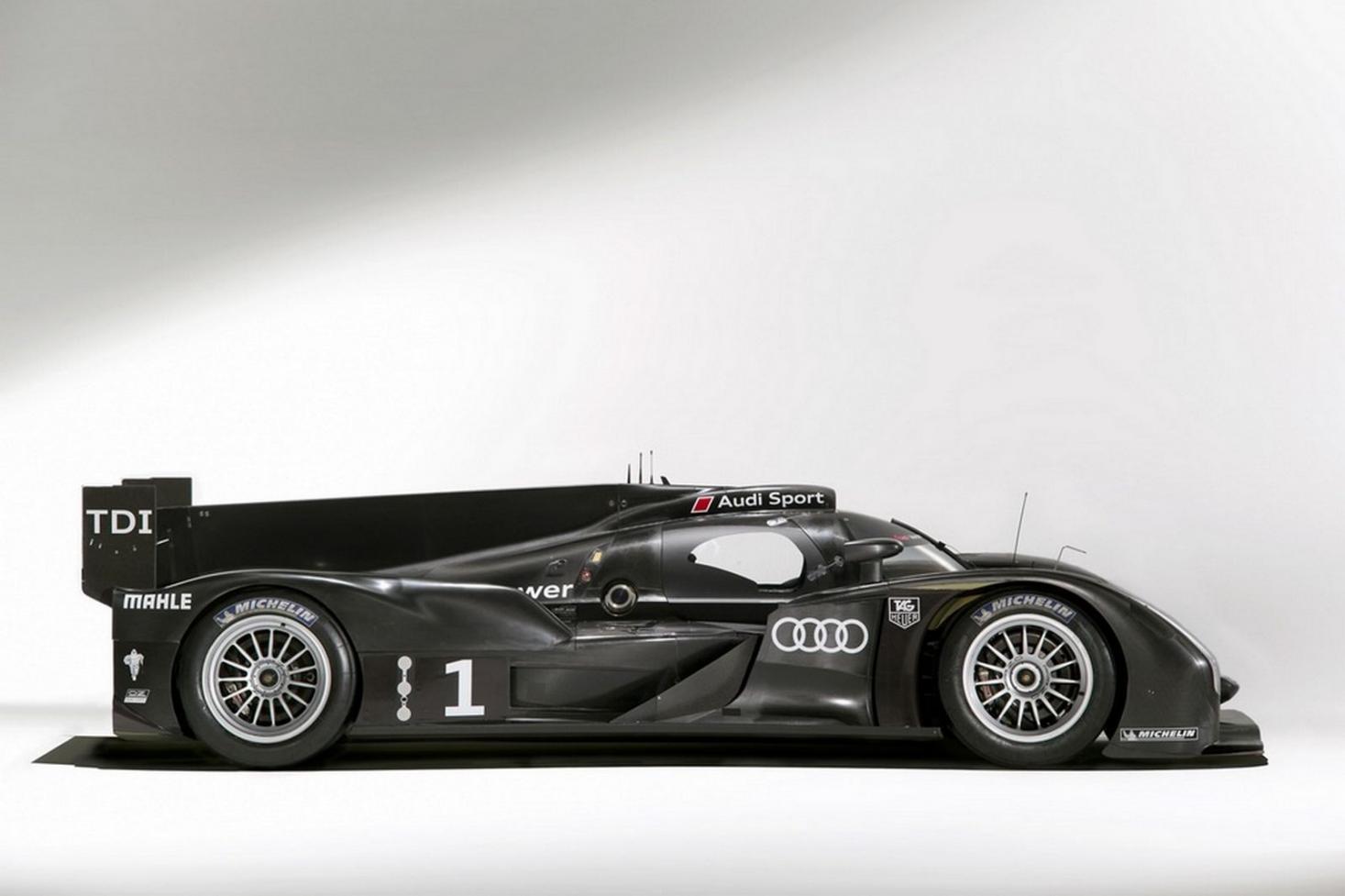 2011-Audi-R18-Super-Sport-Car-side-view-2.jpg